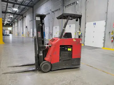 Used RAYMOND 425-C40TT Misc Forklifts British Columbia CA | Lenmark #237713