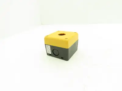 Idec GCX1300 Single Hole Pushbutton Box with 2-Position Switch/NO Contact Block