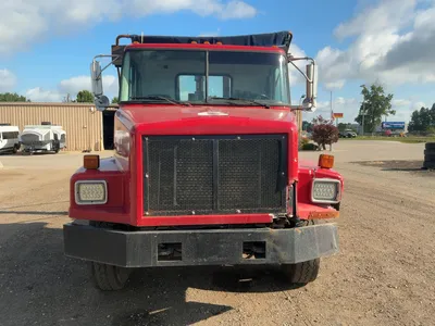 Used 1999 VOLVO TBD Conventional trucks Michigan US | Miedema Asset Management Group #1390409
