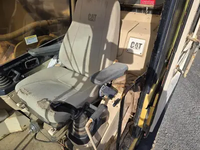 USED 1996 CATERPILLAR 325L