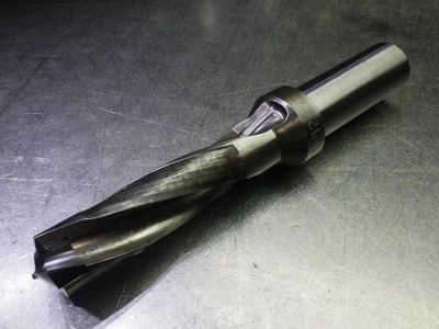 Kennametal 1.109" Coolant Thru 3xD Drill 1.25" Shank KSEM1109R3SSF125 (LOC3292)
