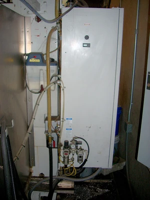 USED 2000 MILLTRONICS VM30