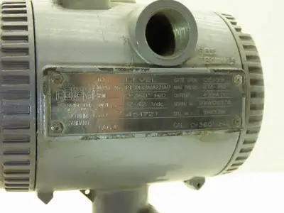 Bailey PTSDLD1A1A221A0 Level Transmitter 12-45VDC 275PSI 3" Flange Mounted
