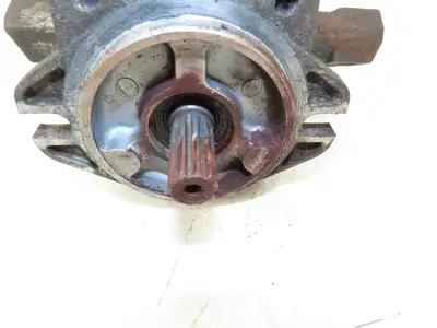 Aztec 67110-12191-71B Hydraulic Pump Removed Off Toyota 5FBE15 Electric Forklift