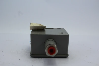 New | in-Stock Static O'ring 13RB-K5-M4-C1A Pressure Switches California US | Davliegogo LLC #1706784