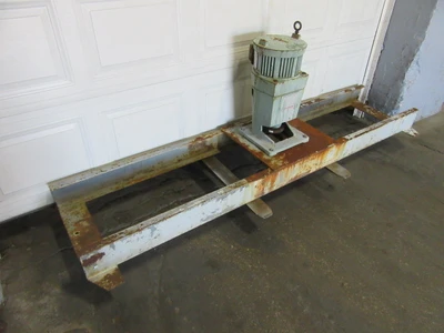 1.5 hp Lightnin Mixer, agitator,  bridge mount.