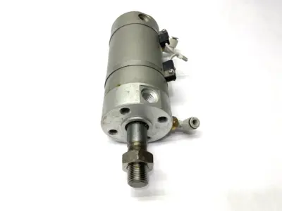 USED SMC CG1B63-DCG4584G-75