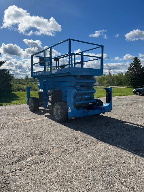 Used 2017 Genie GS-5390 RT Scissor Lifters Wisconsin US | Stack Equipment #1271290