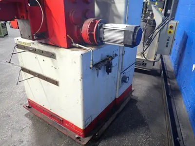 USED 1996 LATOUR/ROBOMAC D 1000