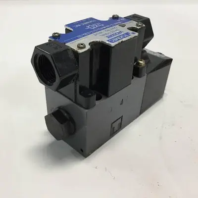 USED VICKERS DG4V32AMP2T7T1050