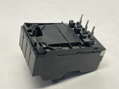 USED FUJI ELECTRIC THERMAL OVERLOAD RELAY TK22E 4-6A 690V