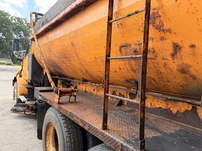 Used 1997 FORD LT9513 6X4 Dump trucks Michigan US | Miedema Asset Management Group #1437088