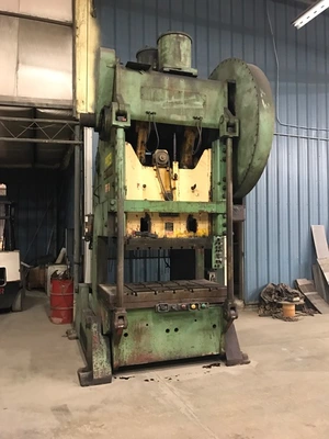 USED CLEARING 200-P-701