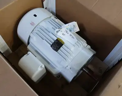 NEW BALDOR EM4110T