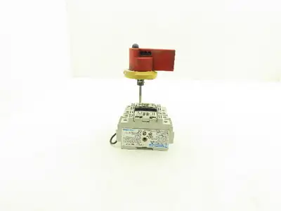Ferraz Shawmut FBCC30CDT Fusible Disconnect Switch 600V 30A Exterior Handle