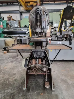 USED THOMAS 10 TON