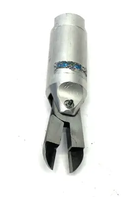 USED VESSEL HAND HELD AIR NIPPER W/ ANGLED CUTTING BLADES