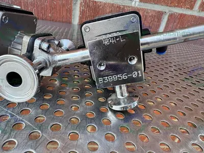 USED 2 GEMU CO26690  4-WAY DIAPHRAGM VALVE W/ 1/2" SANITARY FITTING