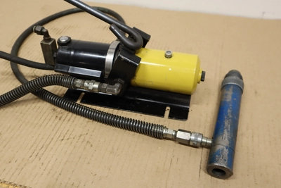 Used ENERPAC PA SERIES Hydraulic Pumps Minnesota US | Machinesused.com #1295555