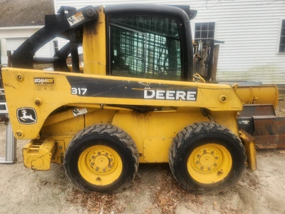 2010 JOHN DEERE 317 Wheel Loader | Alan Ross Machinery (2)