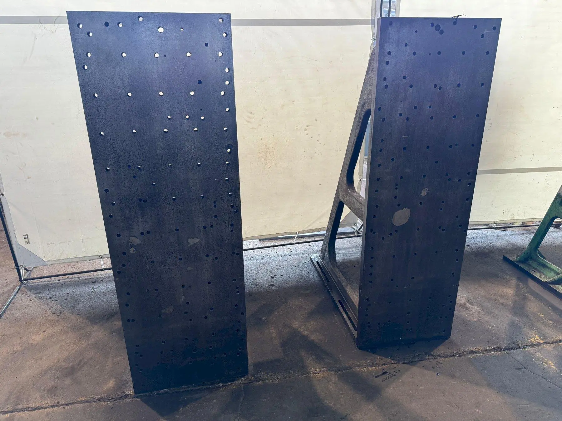 24" WIDE X 72" TALL X 48" DEEP ANGLE PLATE SET. STOCK # 0364724