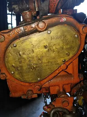 USED CHICAGO PNEUMATIC 500 LB HOIST
