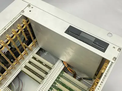 USED HOMAG GQ PLC CHASSIS 20-SLOT W/ FLOPPY READER