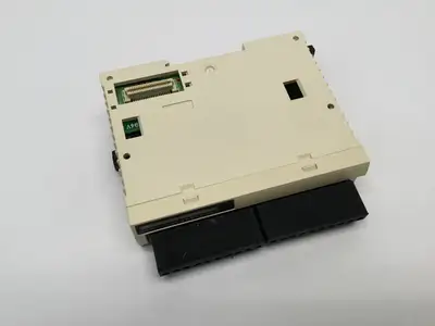 Used Schneider Electric Expansion, 16 In DC, RM Tbk PLC Processors Michigan US | Maverick Industrial Sales #1453102