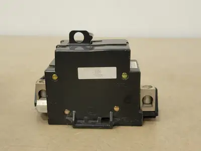 USED SQUARE D QO230