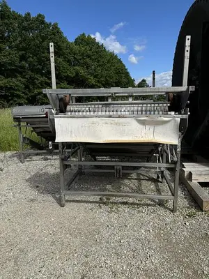 USED MAGNUSON ENGINEERING SHUFFLO FEEDER AND SLICER 54" WIDE