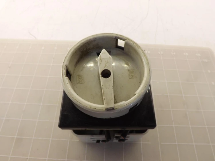Used MERZ _UNKNOWN_ Relays & Switches | OCO Industrial #1667358
