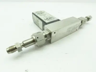 UNIT UTM-3020 Mass Flow Calibration Meter Gas N2 50 SLM 500 PSI