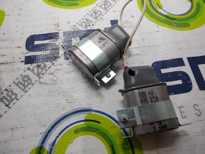 USED MALLORY 660VDC