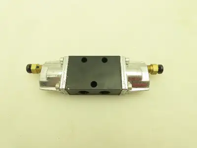 Aro 5631 33 02 Manual Pneumatic Air Valve 3-Way NC 1/4" NPT