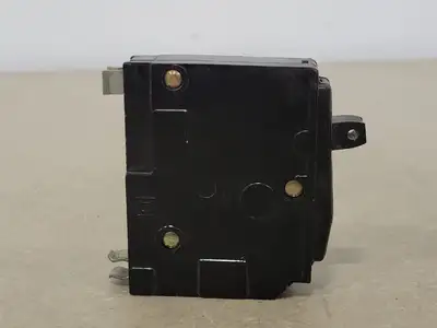 USED SQUARE D QO115