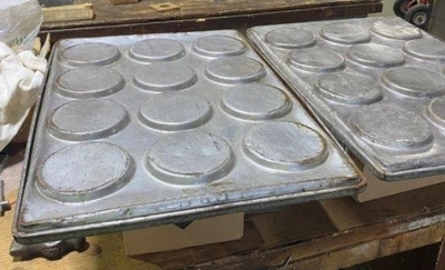 _UNKNOWN_ _UNKNOWN_ Bun Pans | Envoy Equipment LLC (3)