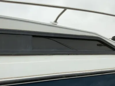 USED 1987 RINKER FIESTA VEE 250