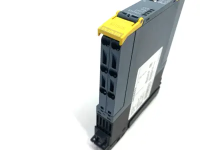 USED SIEMENS SIRIUS ADVANCED BASIC SAFETY RELAY UNIT W/ CONNECTOR TERM.