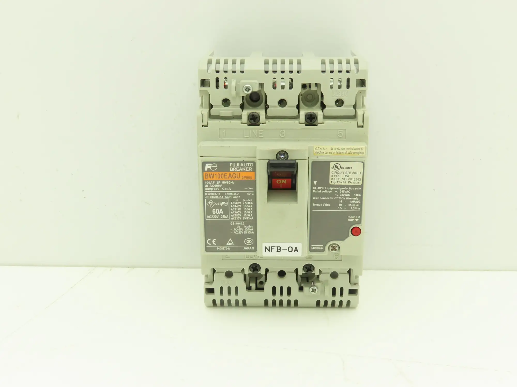 Fuji BW100EAGU-3P060 3-Pole Auto Circuit Breaker 60A 500V 3Ph Molded Case