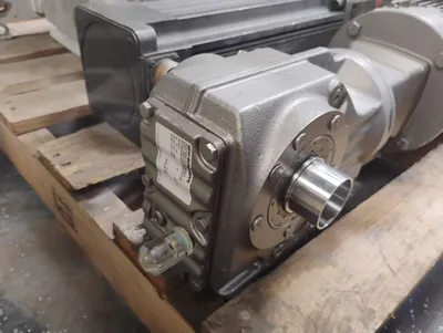 SEW EURODRIVE KT37-AM145-DRN09L4 Gearmotors | ESS Industrial Equipment Sales (3)