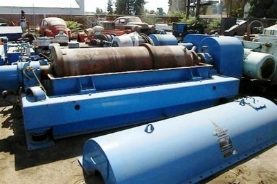Humboldt B3-3 decanter centrifuge, CS.