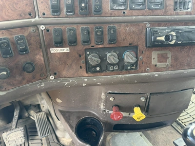 Used 2006 PETERBILT 387 TRUCK TRACTOR Conventional trucks Texas US | Miedema Asset Management Group #1312599