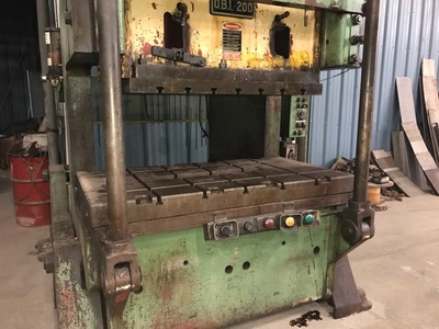 USED CLEARING 200-P-701