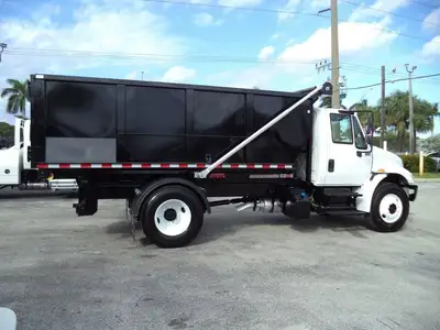 Used 2019 INTERNATIONAL _UNKNOWN_ Hooklifts & Roll-Offs Florida US | TLC Truck & Equipment #1568910