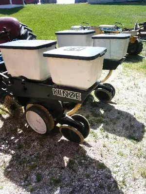 Used KINZE 2-ROW Planters Nebraska US | Trustworthy Equipment #1403555