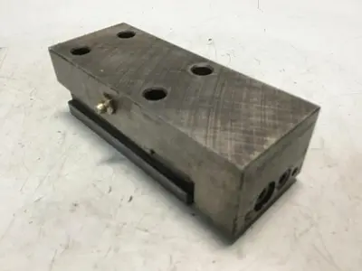 USED METAL FABRICATOR OA861101