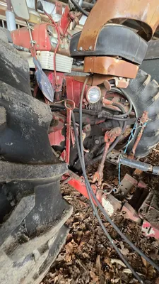 FARMALL 560 Tractor | Iron Listing (25)