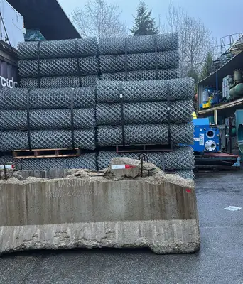 Chain Link Mesh Rolls, 2" x 2", 6 Gauge Galvanized 5' x 30'