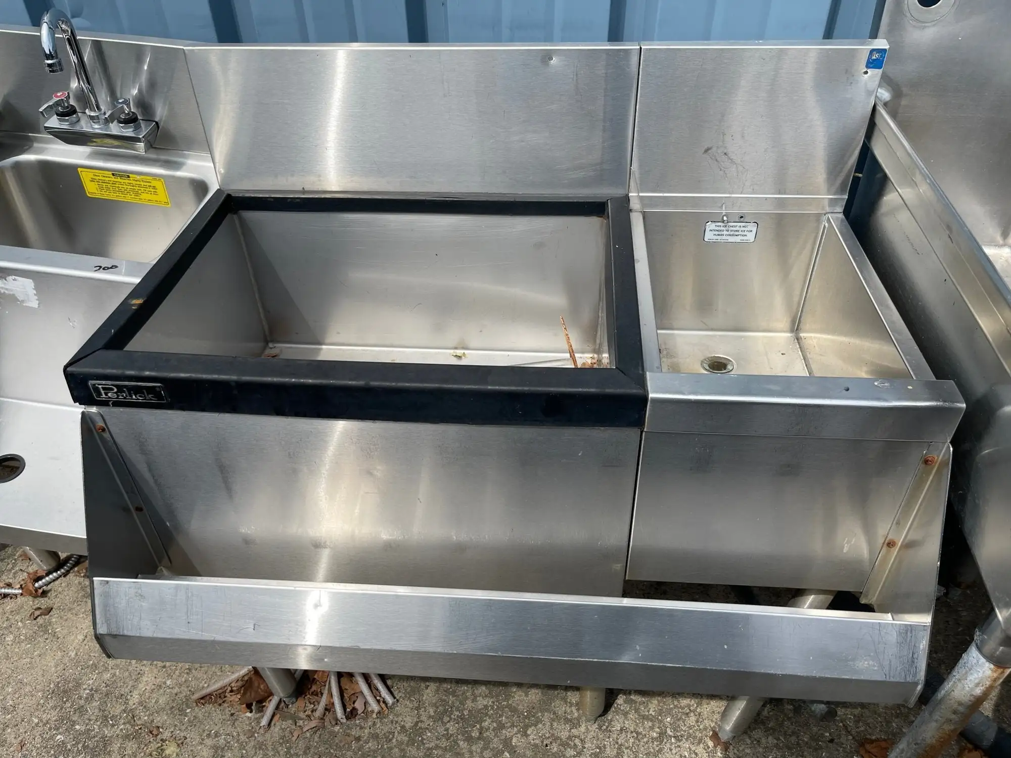 Used Perlick Used 36" Perlick Stainless Steel Under Bar Ice Bin with Speed Rail - SS102 Bar Equipment Illinois US | Falcon Restaurant Supply #1376025