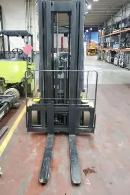 USED 2017 CLARK C30C